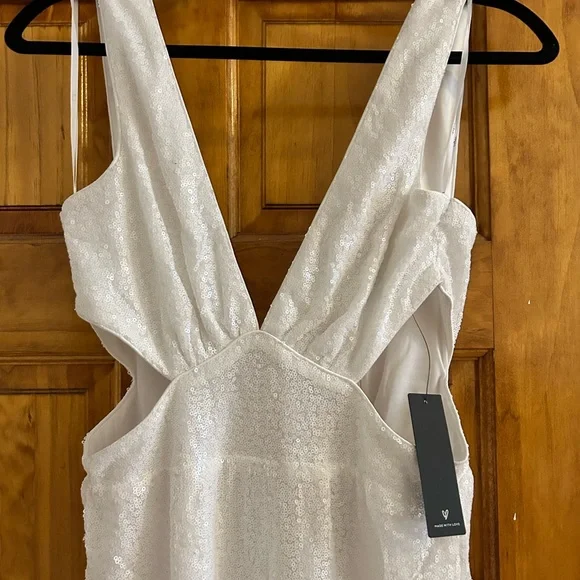 Lulus white sequin jumpsuit - new with tags! Size XS - Picture 5 of 7